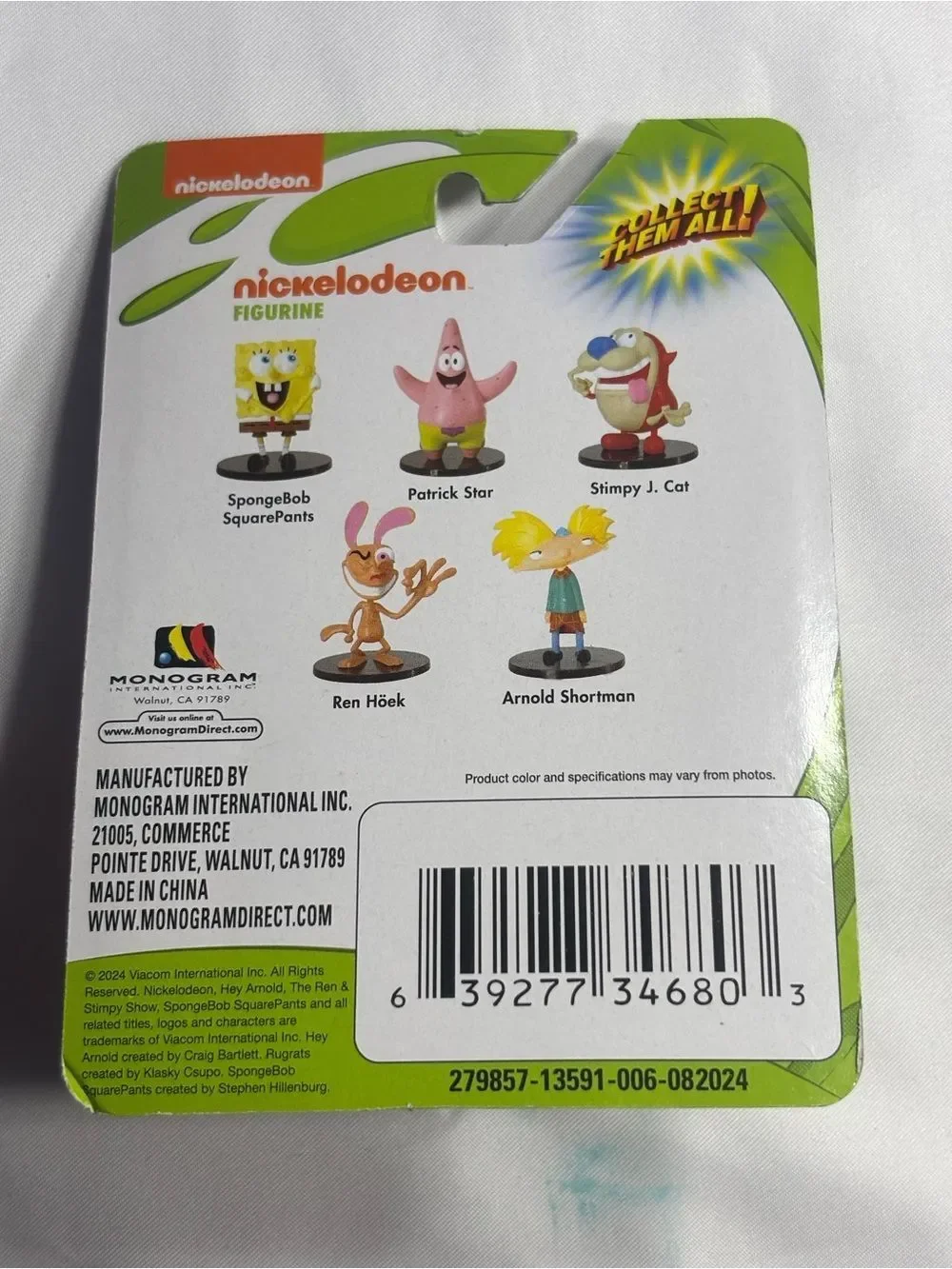 2 New SpongeBob Yellow Fuzzy Socks & Nickelodeon Patrick Star Figurine